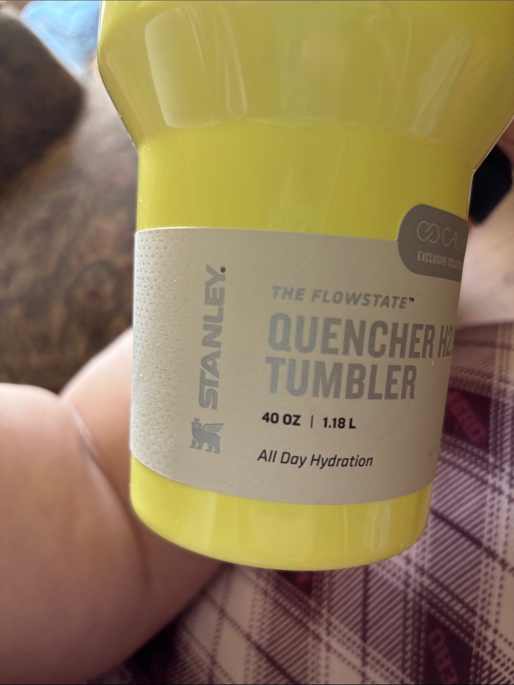 Stanley Bright Yellow Travel Tumbler with Handle - Picture 3 of 3